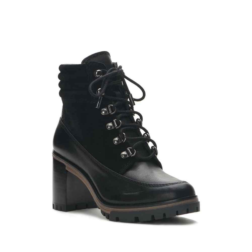 VINCE CAMUTO Women's Black Donenta Lace Up Booties